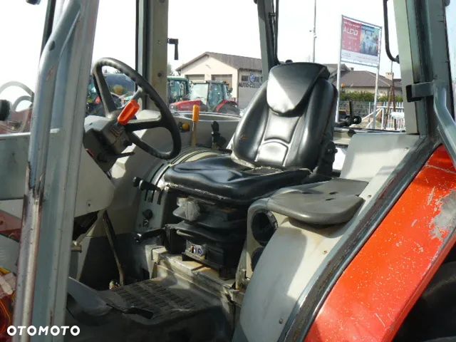 Massey Ferguson 4255 Ciągnik rolniczy z ładowaczem - 11