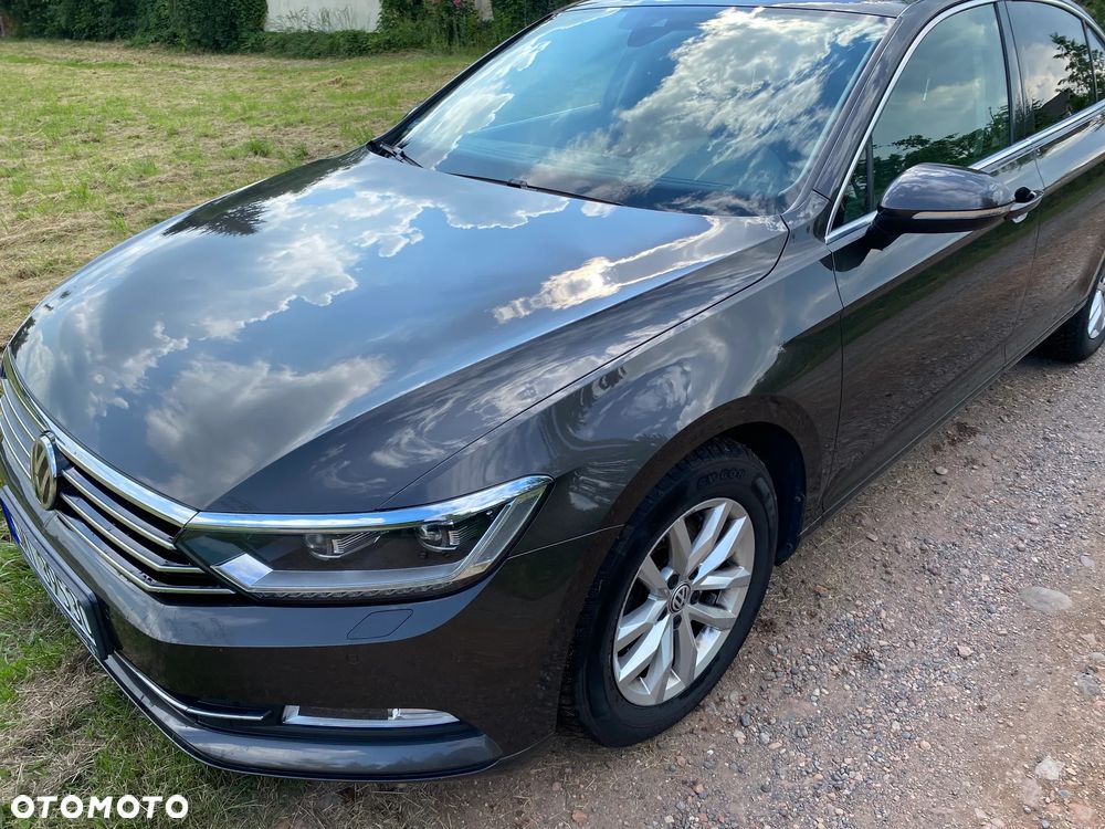 Volkswagen Passat - 5