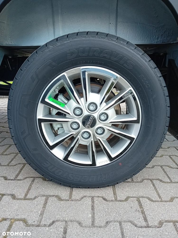 Iveco 35S18HA8 V 3.0 Diesel Hi-Matic Furgon L4H2 2025 - 21