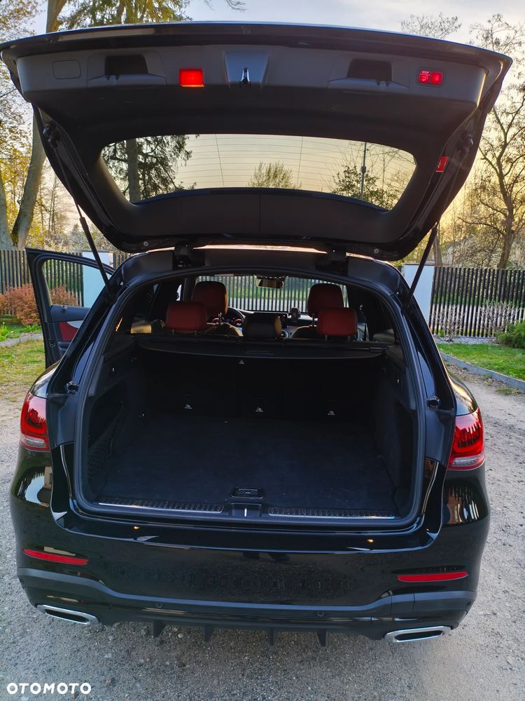 Mercedes-Benz GLC 300 mHEV 4-Matic AMG Line - 11