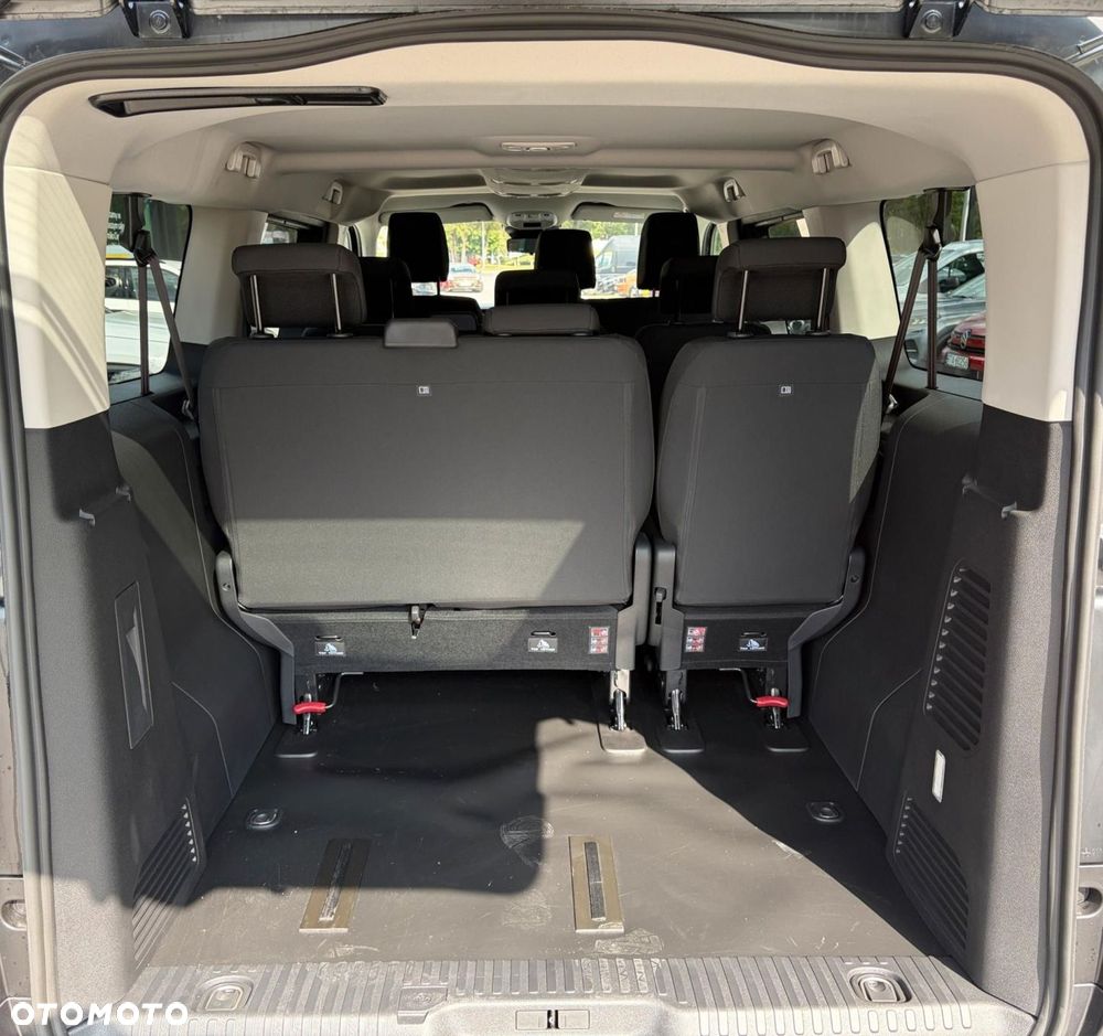 Peugeot Traveller 2.2 BlueHDi Long Business EAT8 - 20