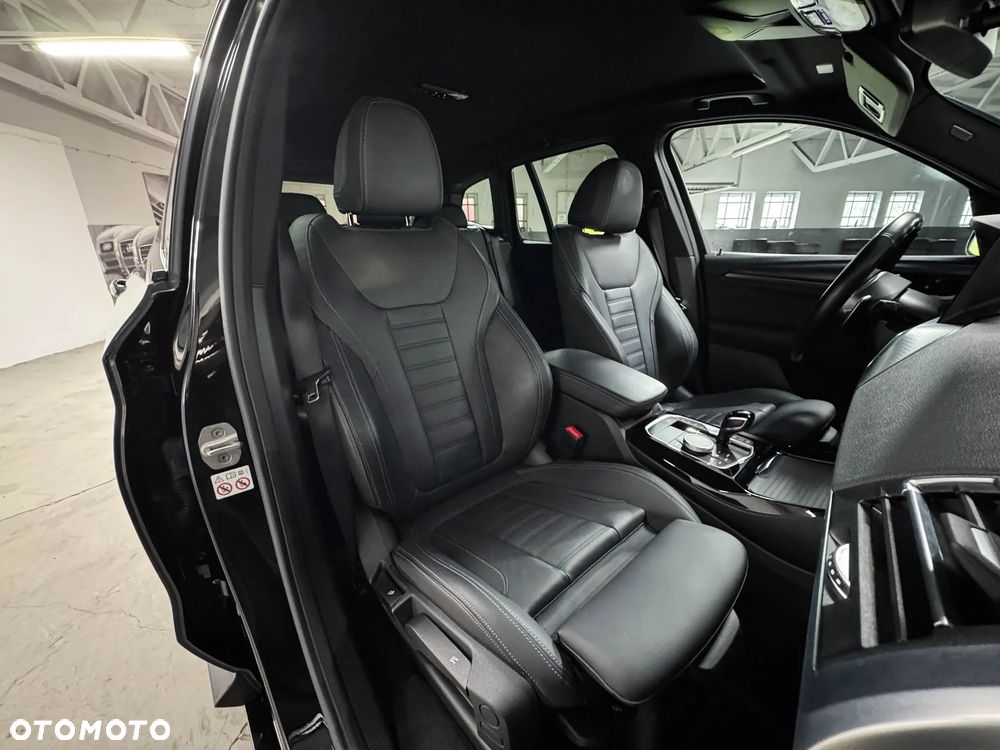 BMW X3 xDrive20d M Sport Edition - 4