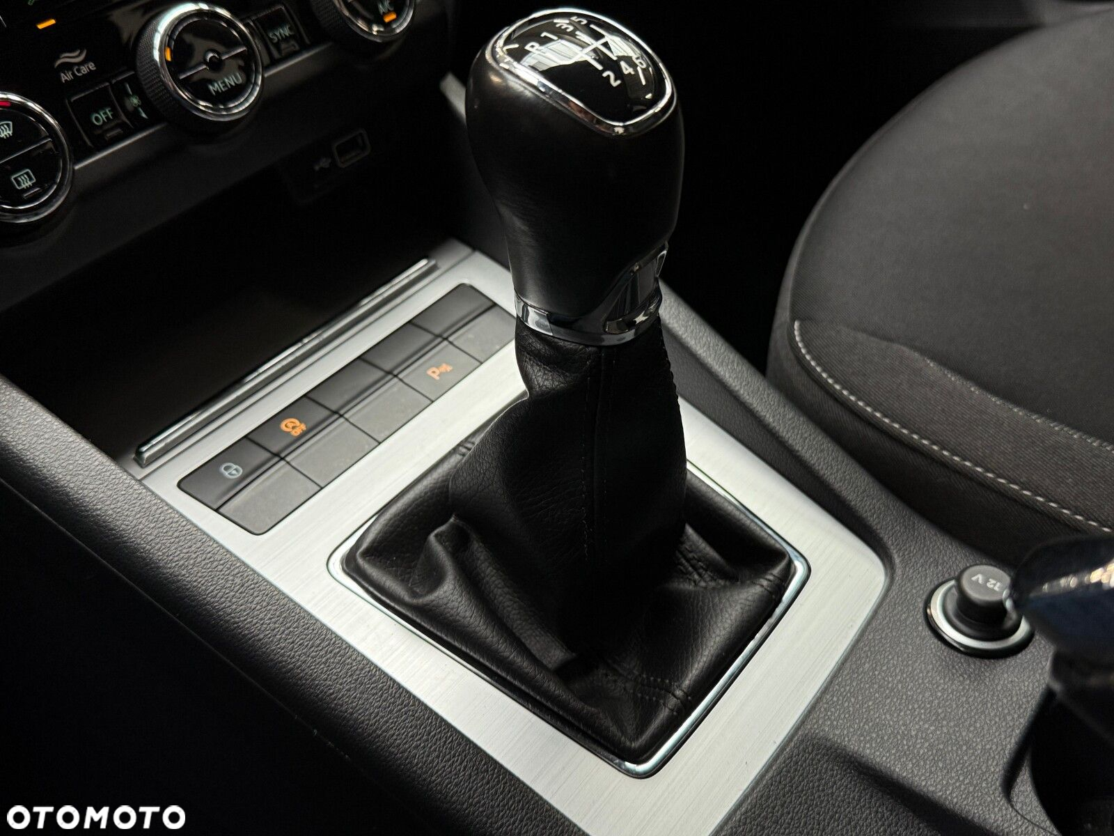 Skoda Octavia 1.5 TSI ACT Ambition - 28
