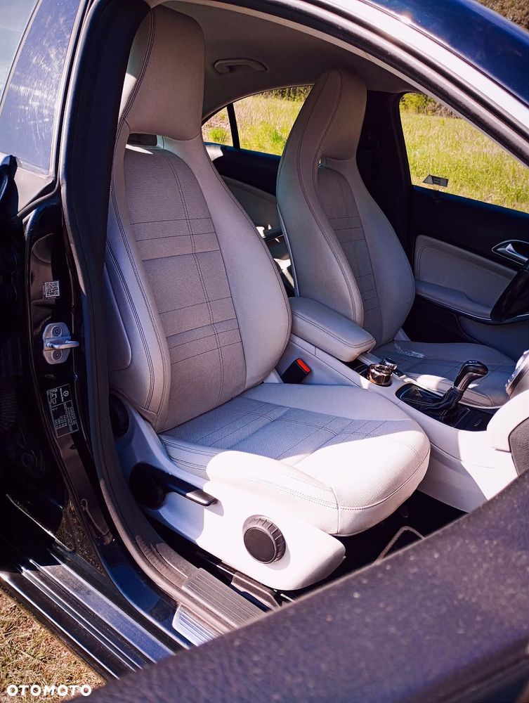 Mercedes-Benz CLA - 13
