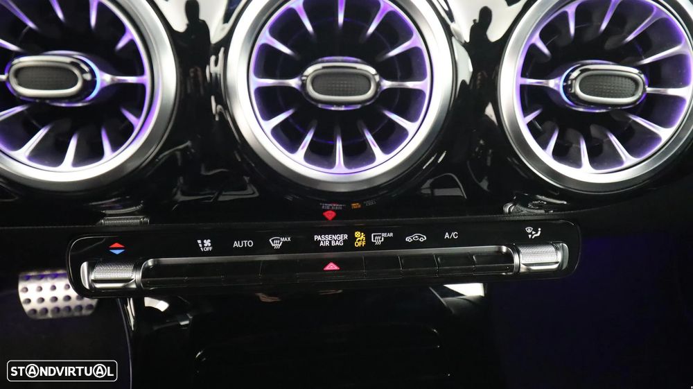 Mercedes-Benz CLA 200 Shooting Brake AMG Line Aut. - 21