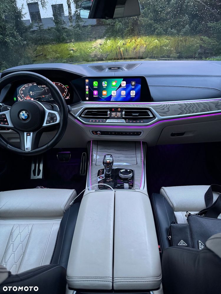 BMW X7 M50i sport - 8