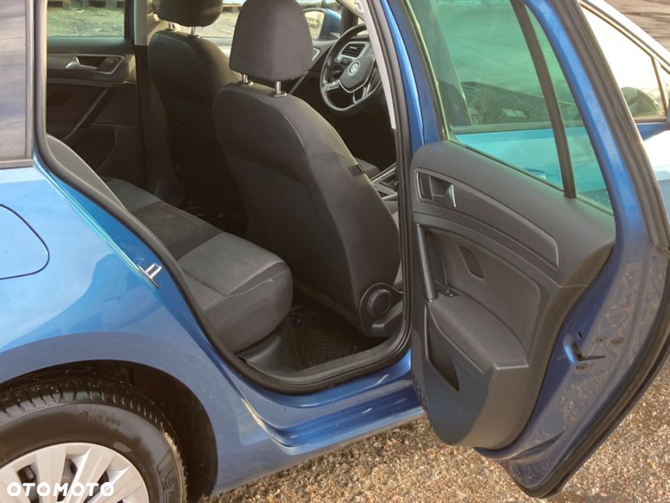 Volkswagen Golf Variant - 10