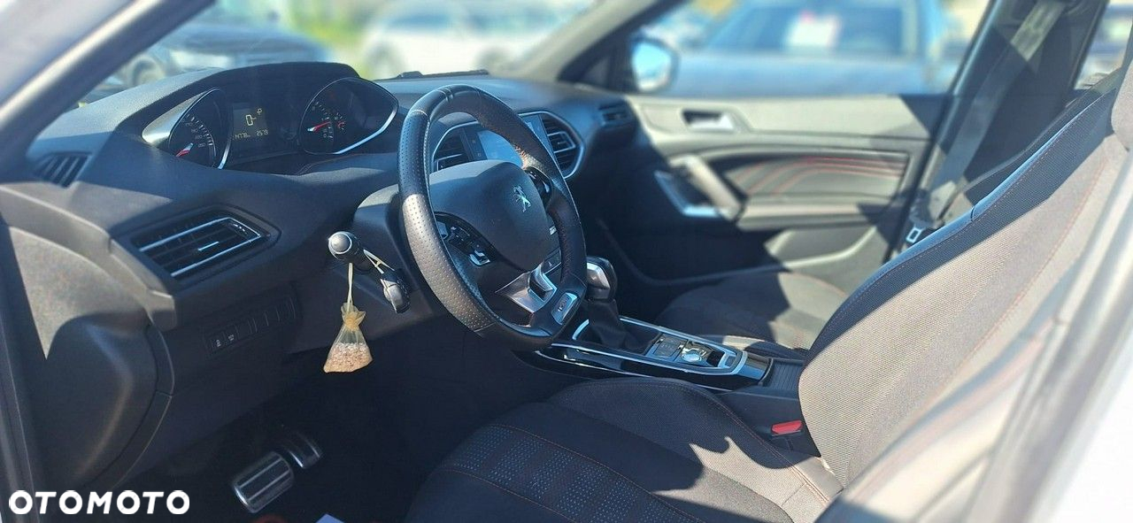 Peugeot 308 - 9