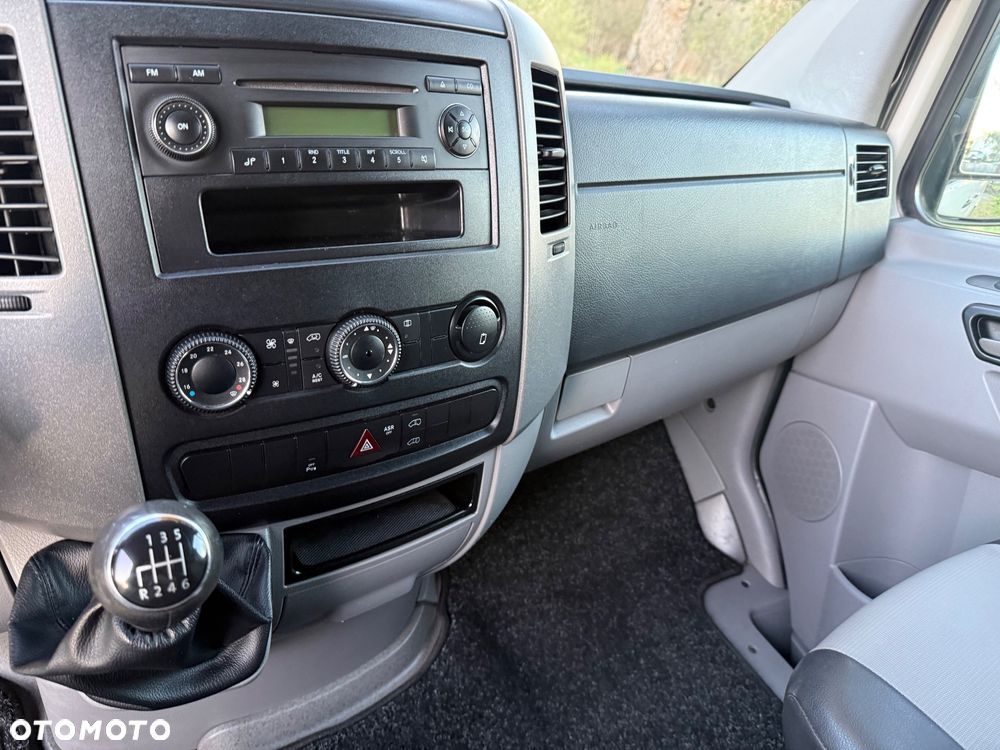 Volkswagen Crafter - 16