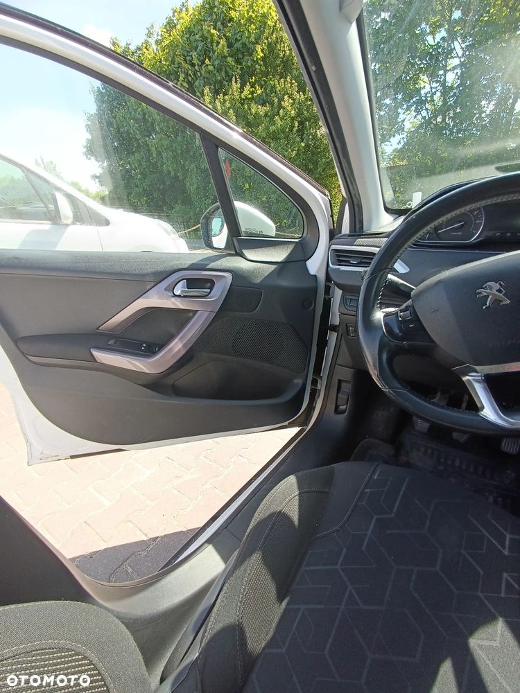 Peugeot 2008 - 7