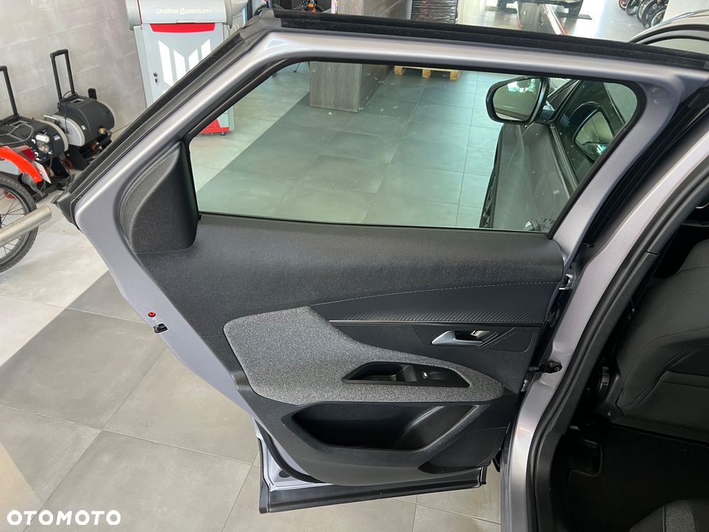 Peugeot 3008 1.5 BlueHDi Active Pack S&S EAT8 - 22