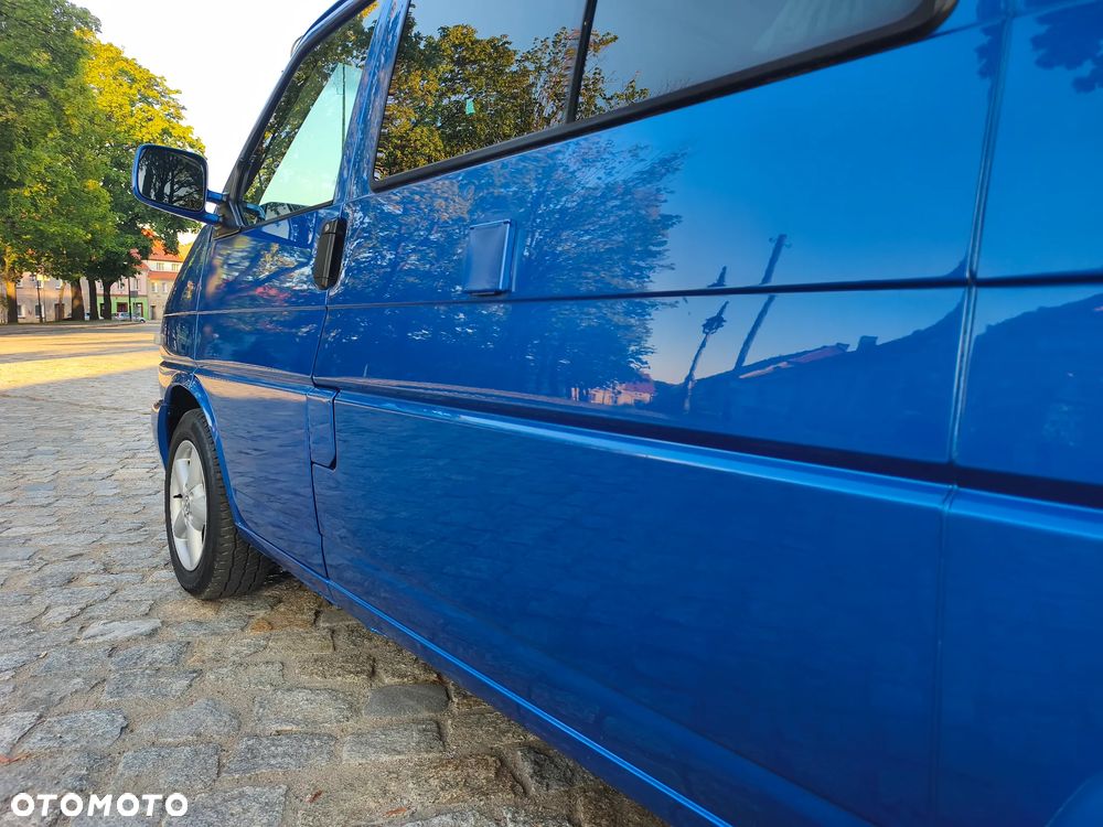 Volkswagen Multivan - 14
