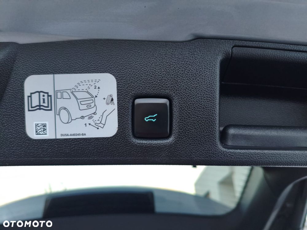 Ford Kuga 1.5 EcoBlue TITANIUM - 28