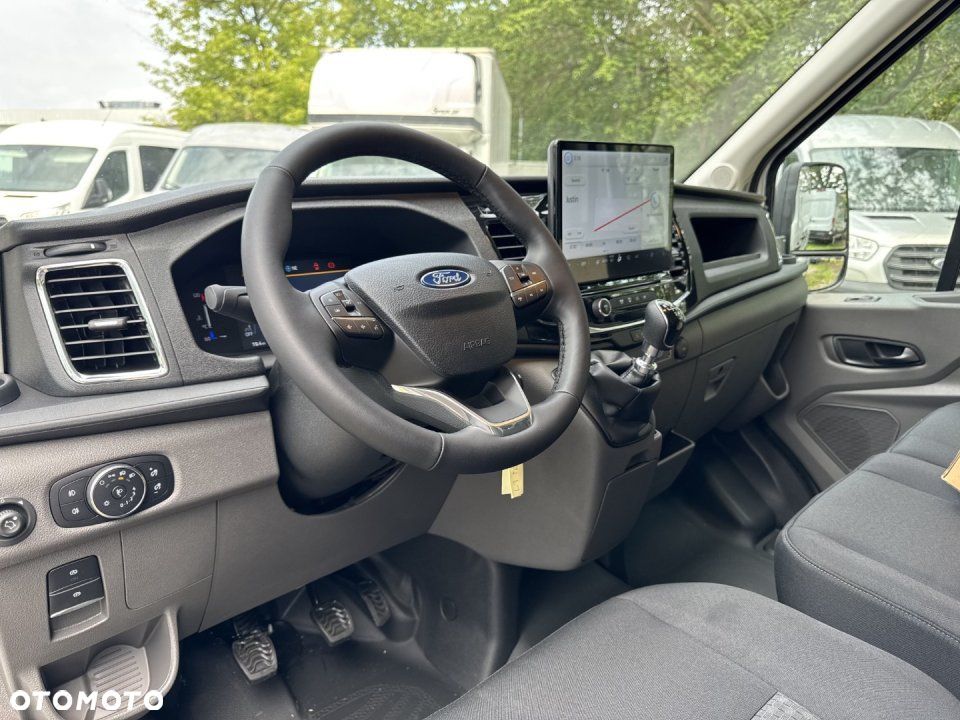 Ford Transit - 10