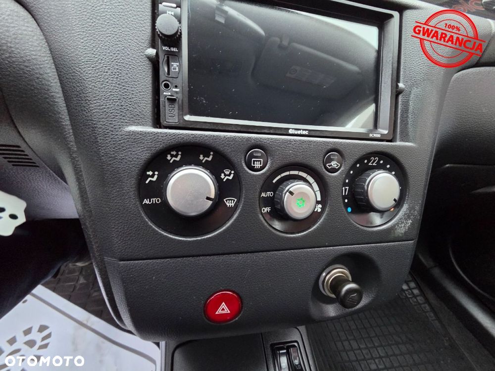 Mitsubishi Outlander - 18
