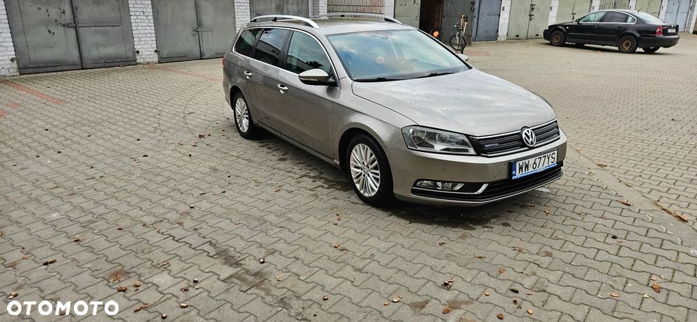 Volkswagen Passat 1.6 TDI Comfortline - 4