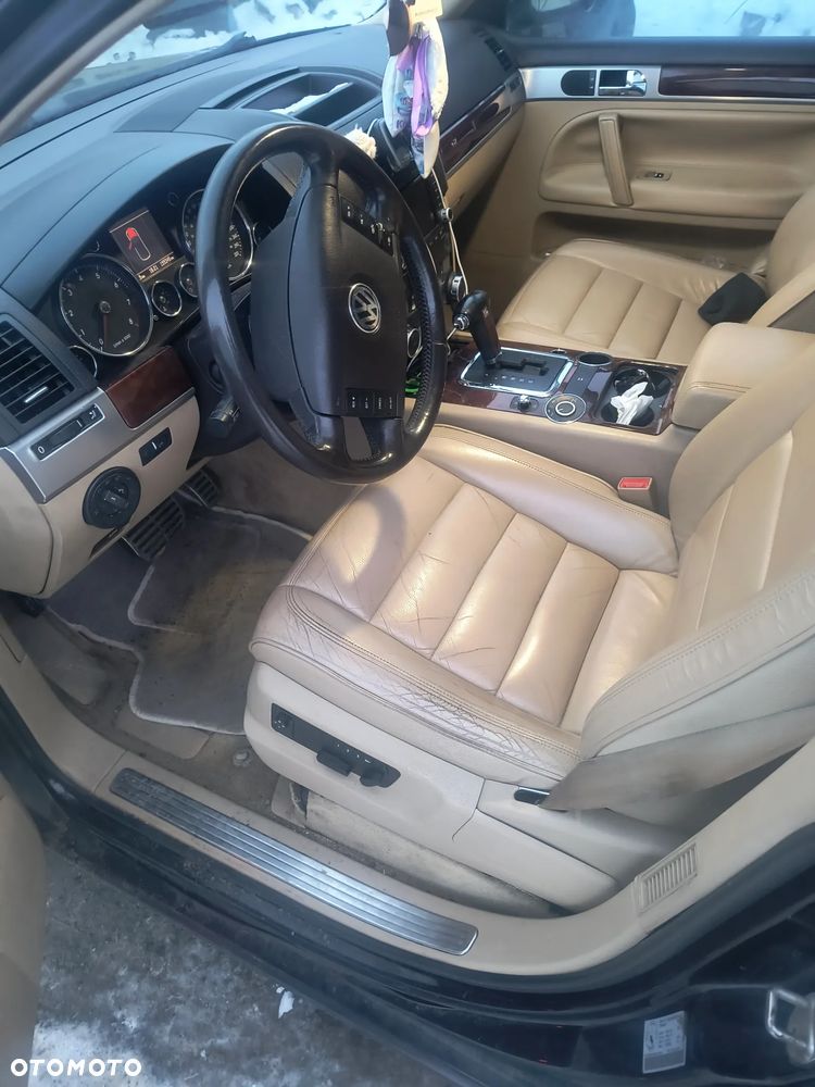 Volkswagen Touareg - 11