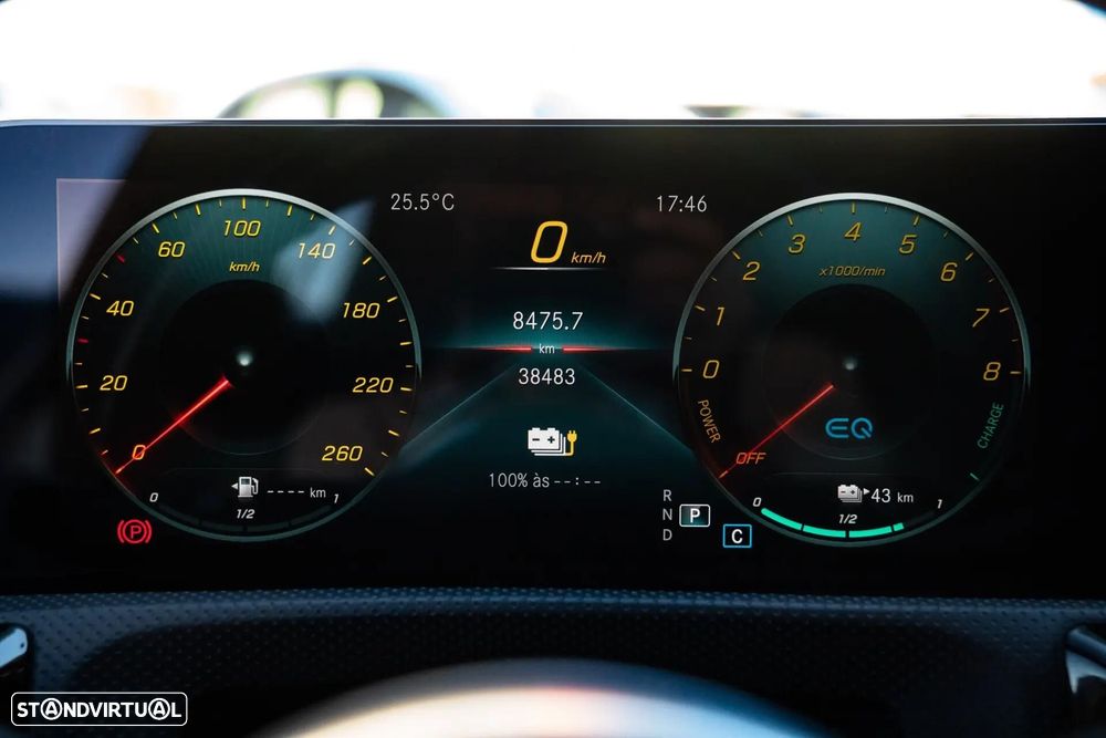 Mercedes-Benz CLA 250 e 8G-DCT AMG Line - 24