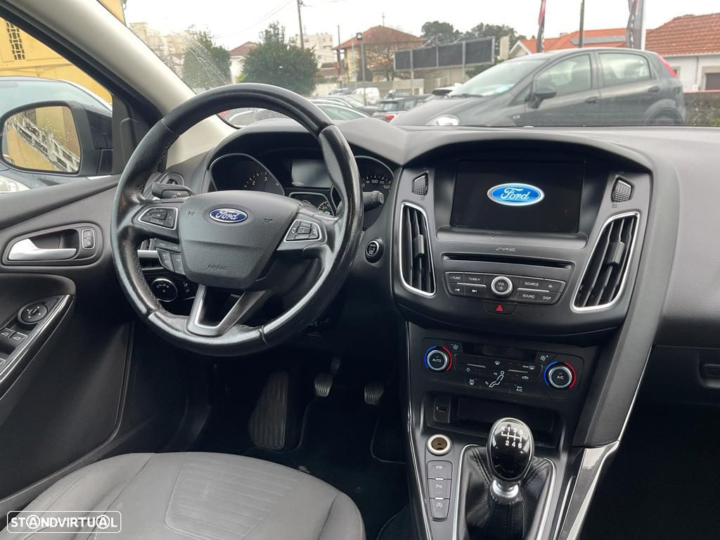Ford Focus 1.5 TDCi Titanium - 23