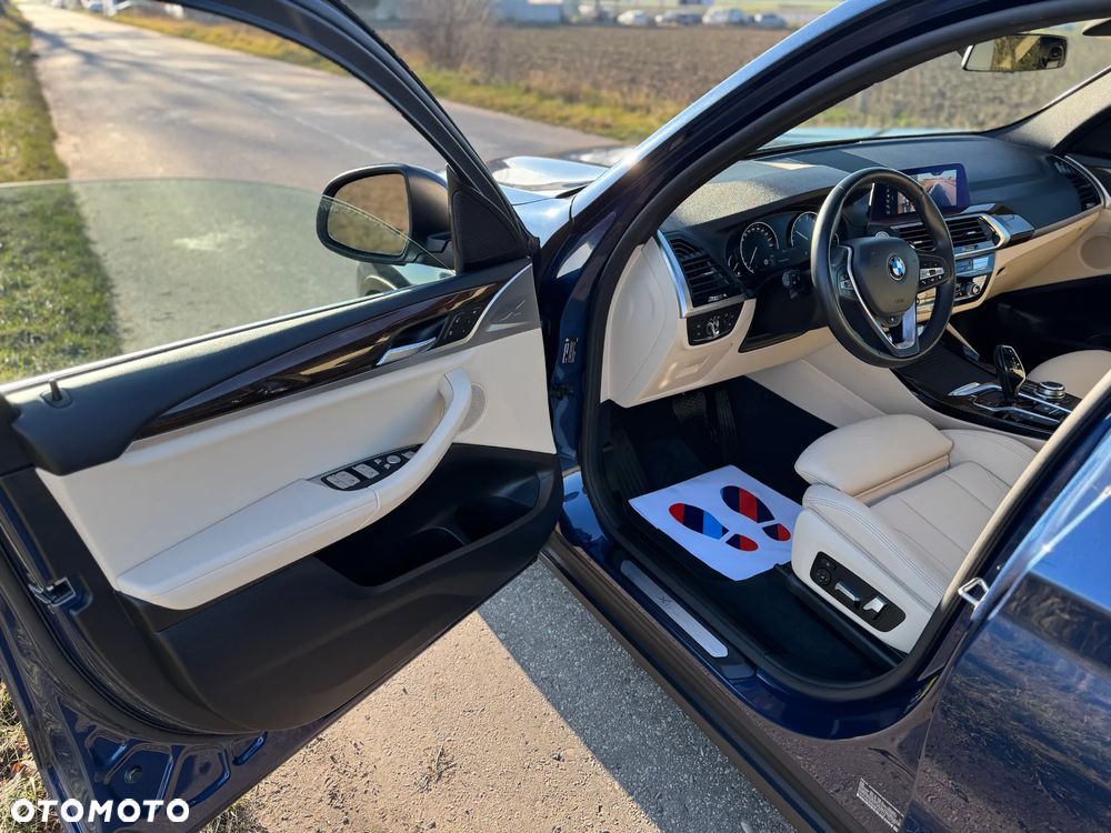 BMW X3 xDrive30i xLine - 27