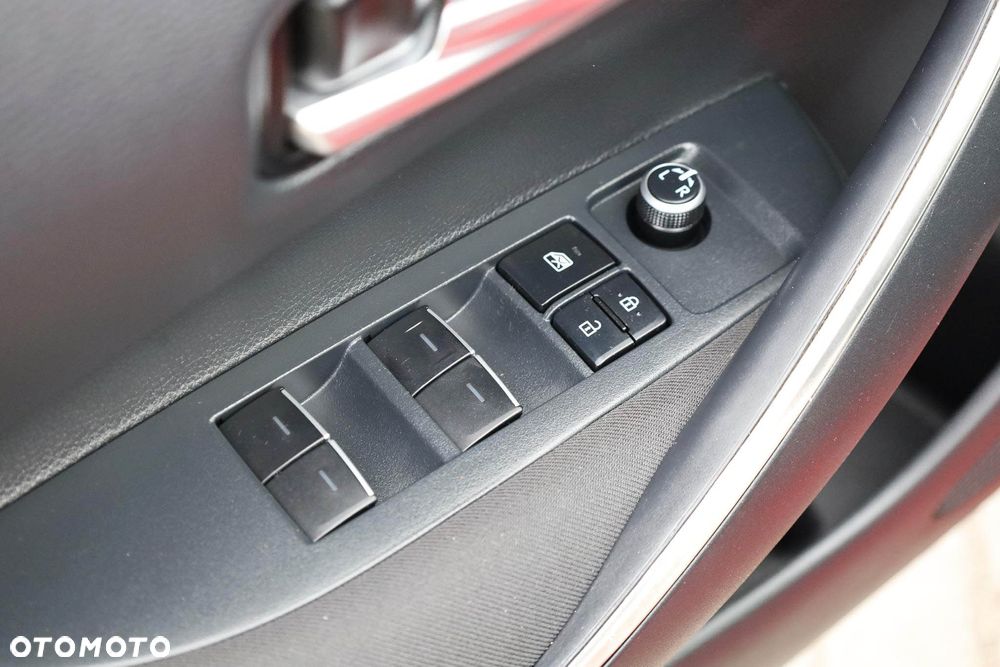 Toyota Corolla 1.8 Hybrid GPF Comfort - 31