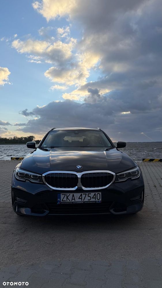 BMW Seria 3 320d Sport Line Shadow sport - 2