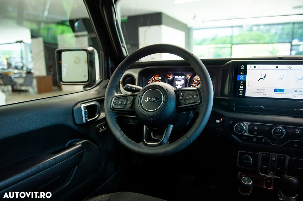 Jeep Wrangler - 24