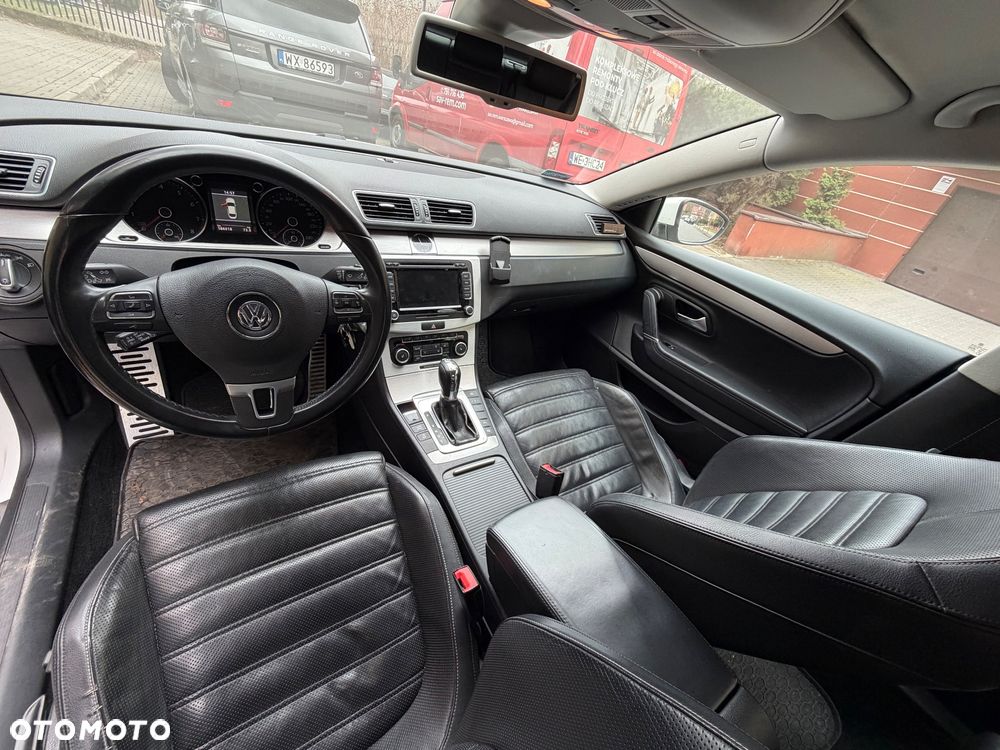 Volkswagen Passat CC - 12