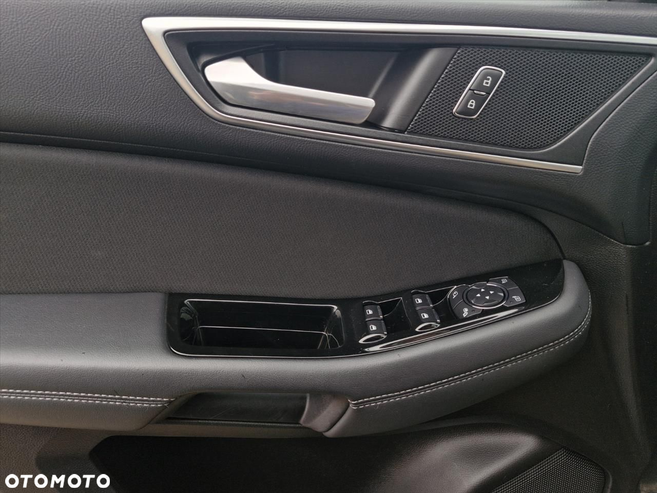 Ford S-Max 2.0 EcoBlue Titanium - 18