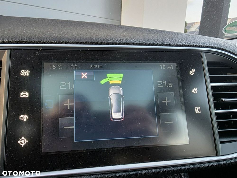 Peugeot 308 - 8