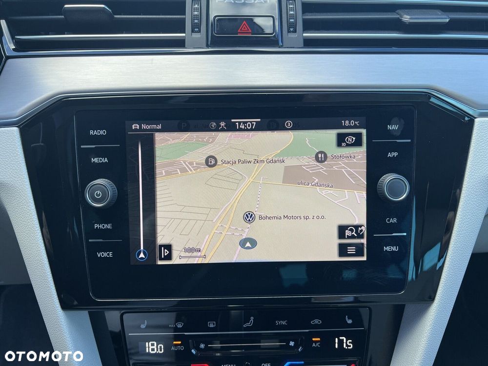 Volkswagen Passat 2.0 TSI Elegance DSG - 13
