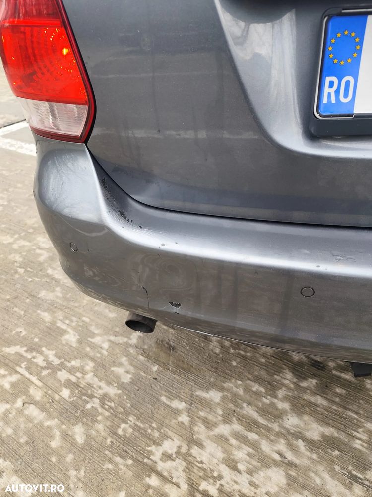 Volkswagen Golf 1.6 TDI DPF Trendline - 23