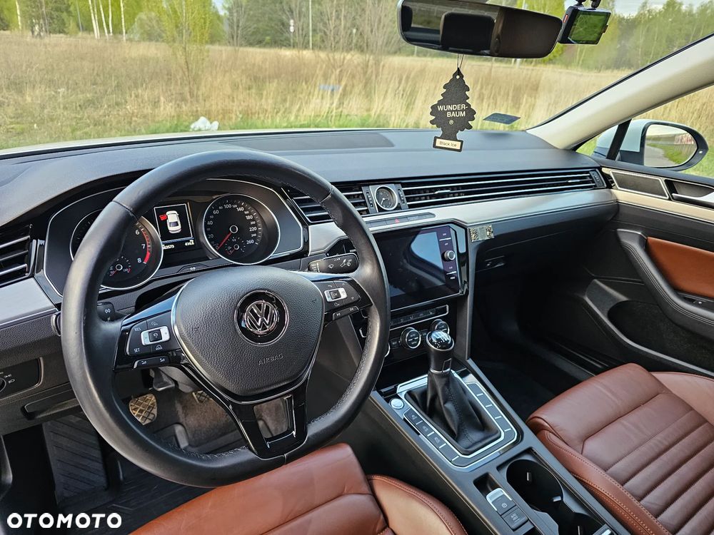 Volkswagen Passat 1.8 TSI BMT Highline - 14