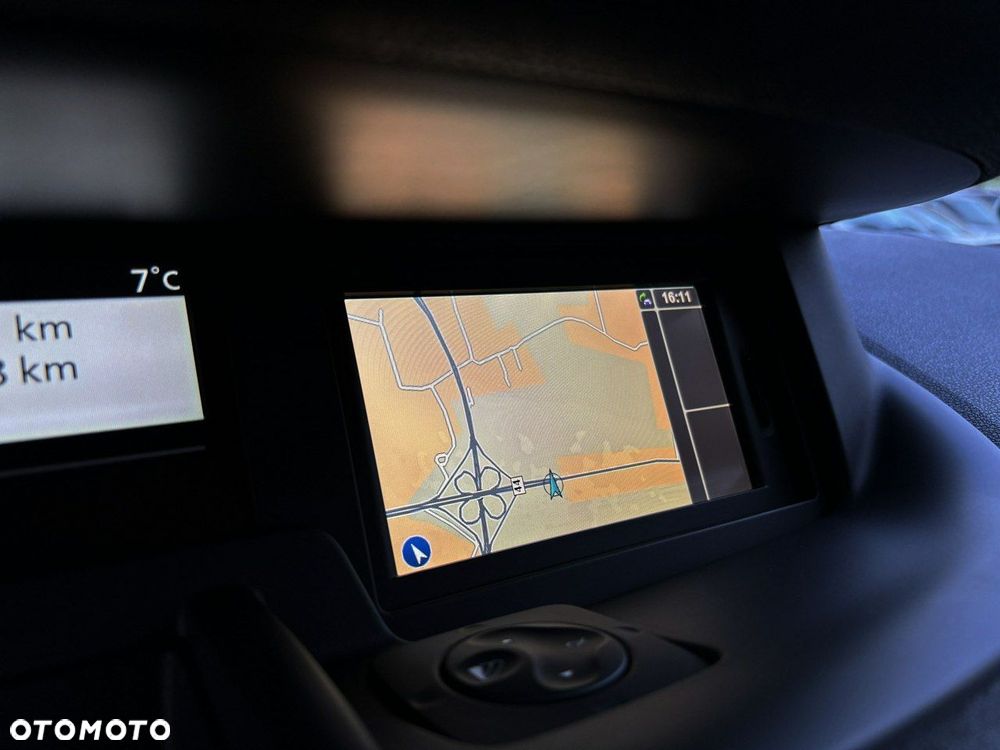 Renault Grand Scenic - 16