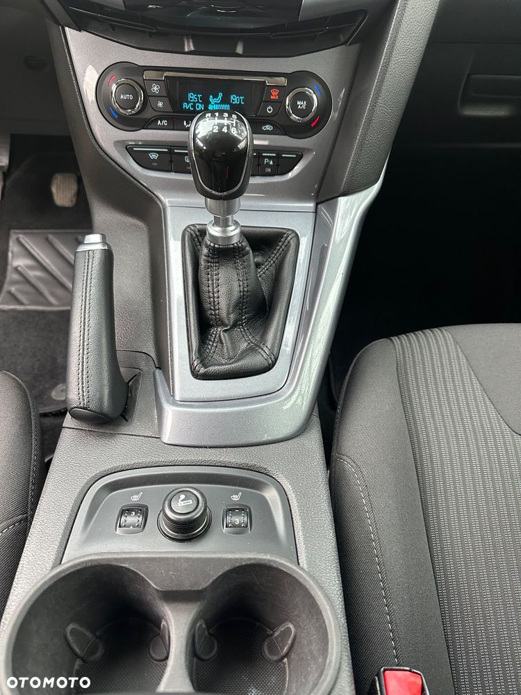 Ford Focus 1.0 EcoBoost STart-Stopp-System TITANIUM - 12