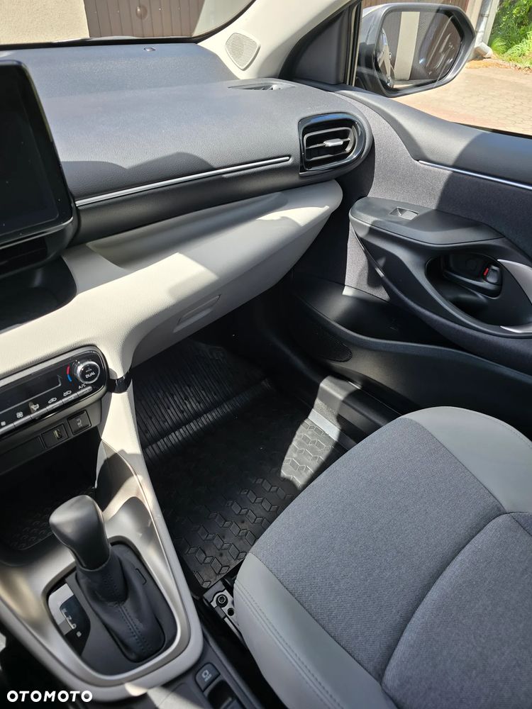 Toyota Yaris - 20