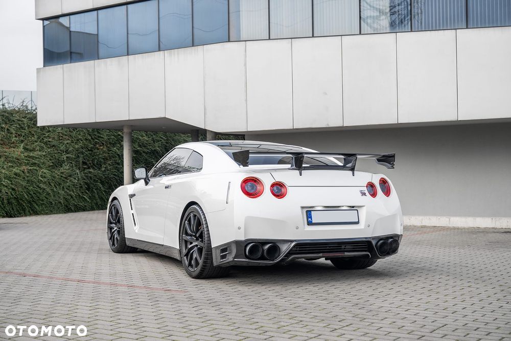 Nissan GT-R Black Edition - 7