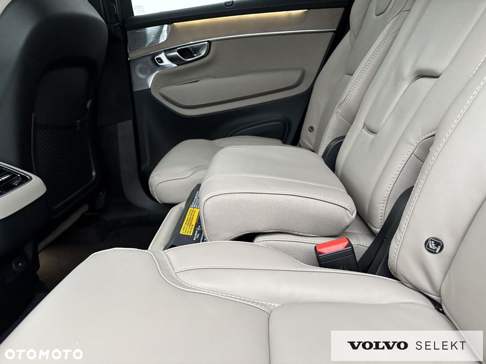 Volvo XC 90 - 24