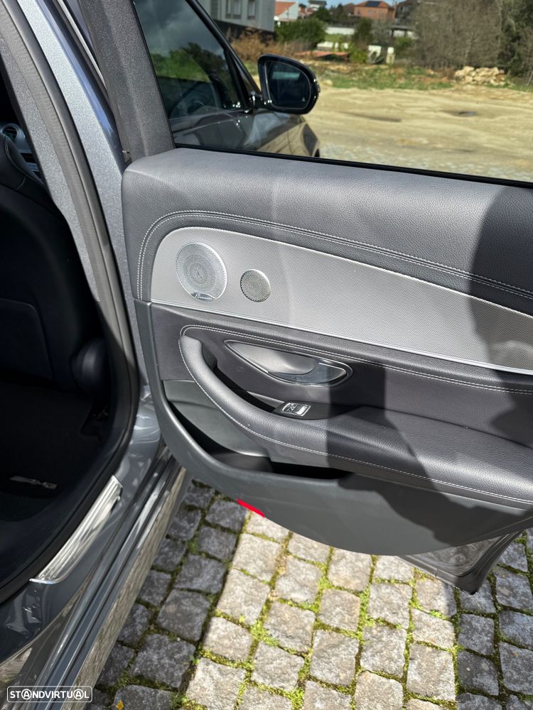 Mercedes-Benz E 220 d AMG - 9