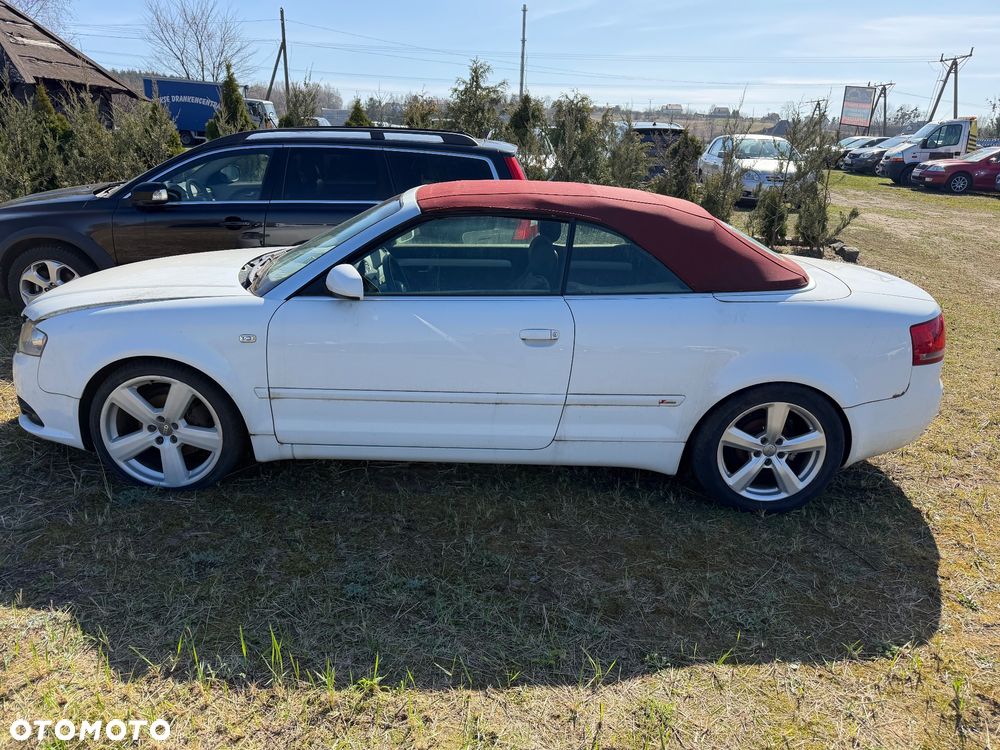 Audi A4 Cabrio 2.0 TDI DPF - 8