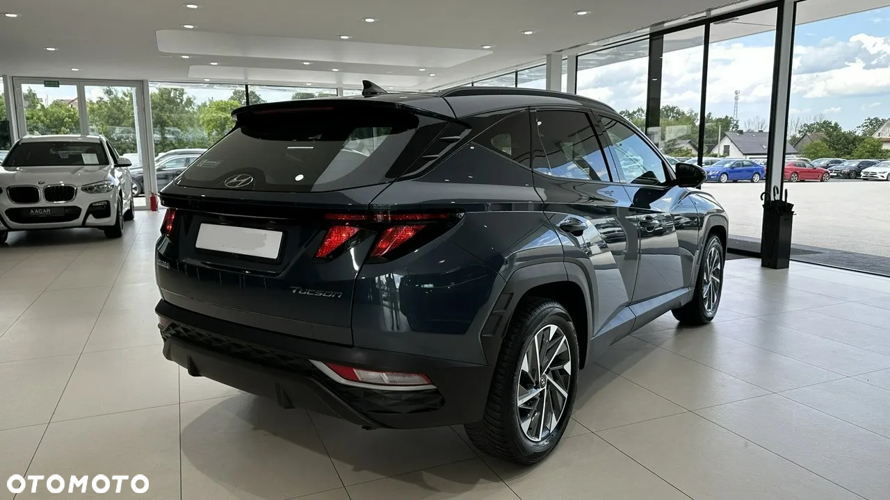 Hyundai Tucson - 2