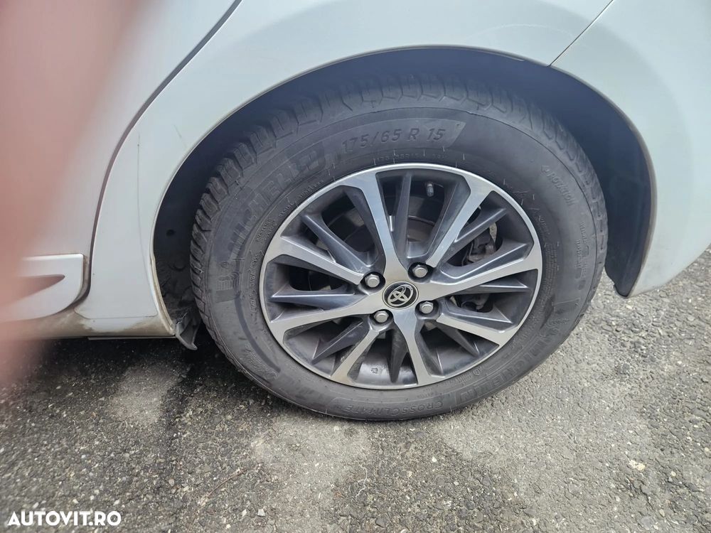 Toyota Yaris 1.5 VVT-i HSD Y20 Collection - 5