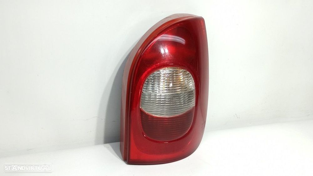 FAROLIM TRASEIRO DIREITO CITROEN XSARA PICASSO 1.6 HDI 110 SX TOP - 8