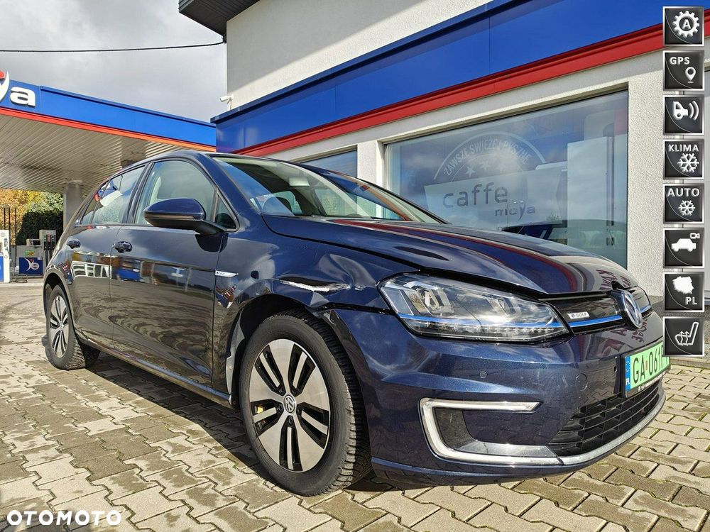 Volkswagen Golf - 1