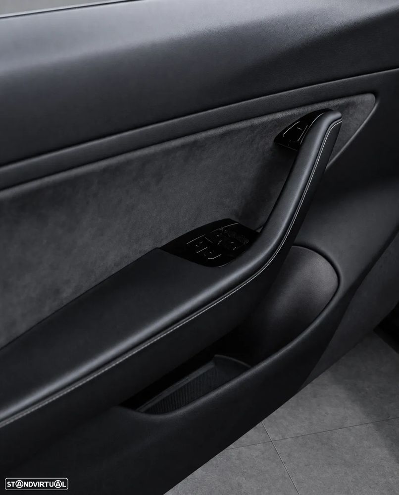 Tesla Model 3 Long-Range RWD - 9
