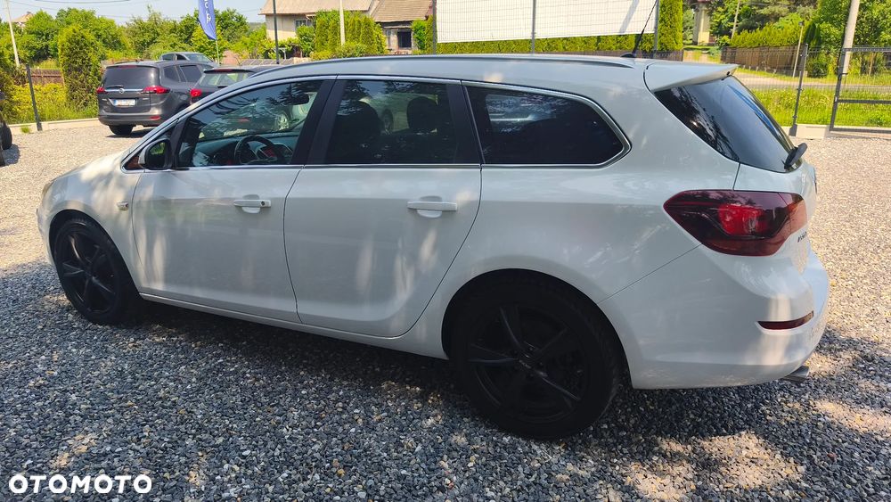 Opel Astra 1.6 T Sport - 4