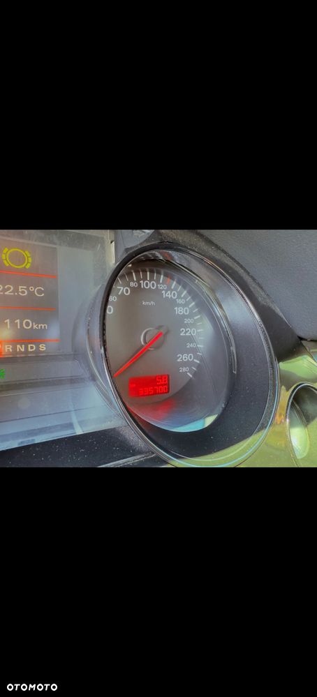 Audi A8 3.7 Quattro - 9