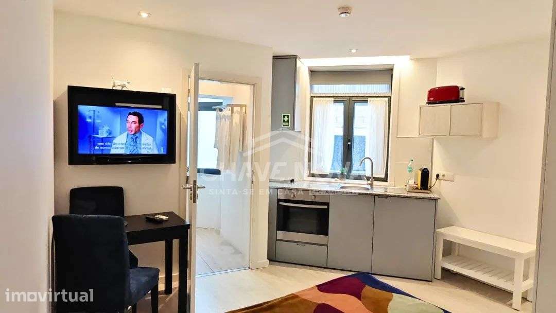 Prédio renovado no centro da cidade do Porto Refª FAF/00007/RS - Grande imagem: 2/5