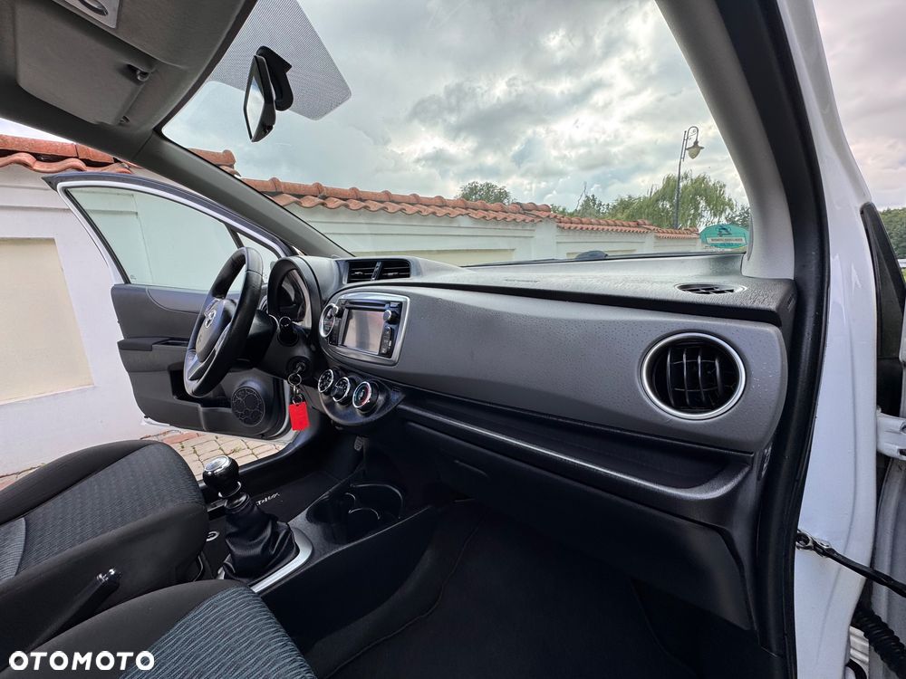 Toyota Yaris - 37