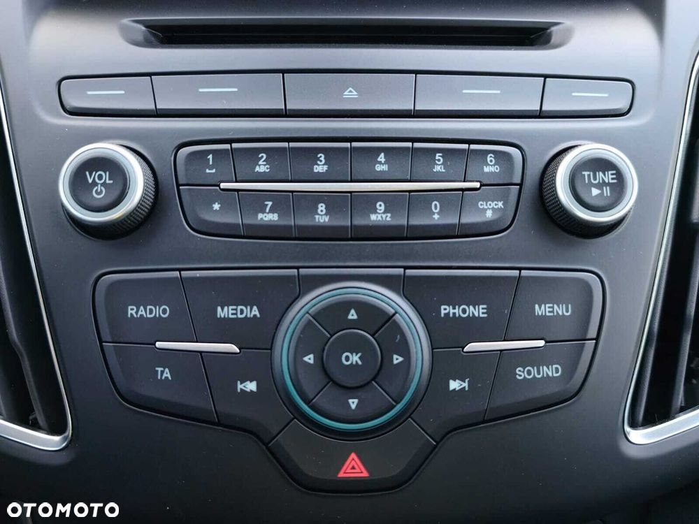 Ford Focus 1.6 SYNC Edition - 25